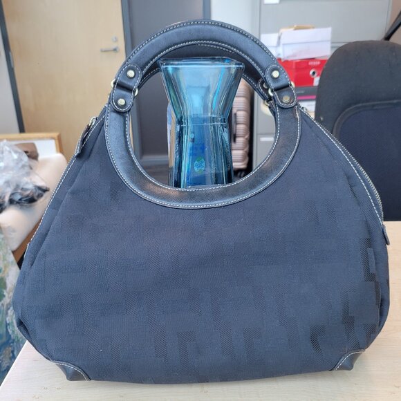 Nine West Hole in Handbag Circle Handbag - Picture 1 of 9